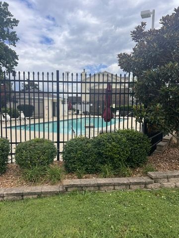 40 Rolling Meadows Dr, Goodlettsville, TN 37072