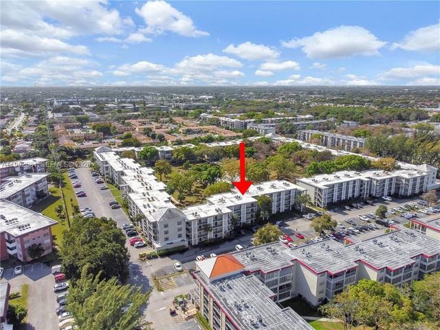 2999 NW 48th Ave 438, Lauderdale Lakes, FL 33313