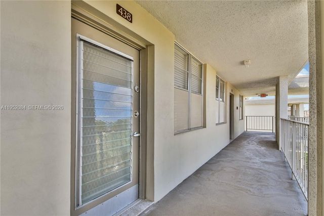 2999 NW 48th Ave 438, Lauderdale Lakes, FL 33313