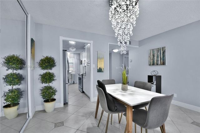 2999 NW 48th Ave 438, Lauderdale Lakes, FL 33313