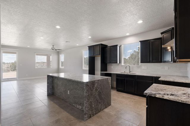 2708 Ema Court NE, Rio Rancho, NM 87144