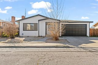 44053 Canyon Way, Lancaster, CA 93535