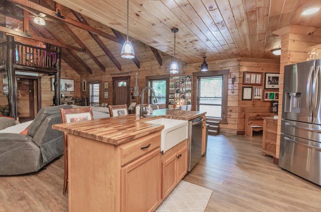 4210 Highway 76, Cottontown, TN 37048