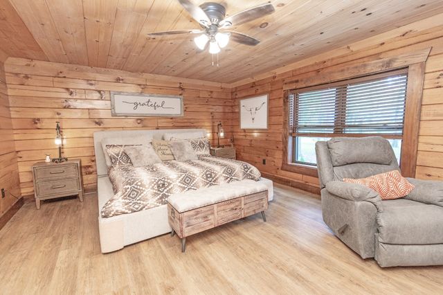 4210 Highway 76, Cottontown, TN 37048