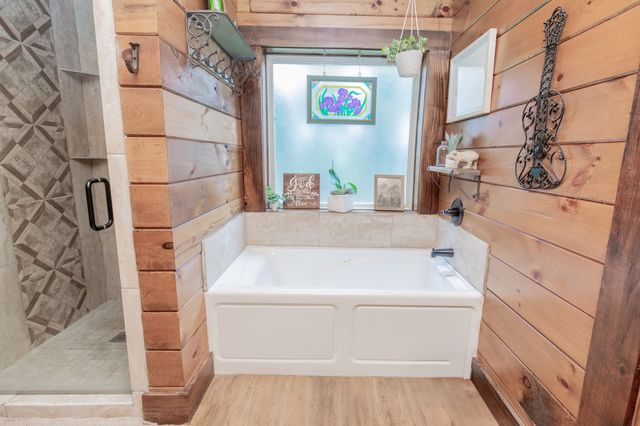 4210 Highway 76, Cottontown, TN 37048