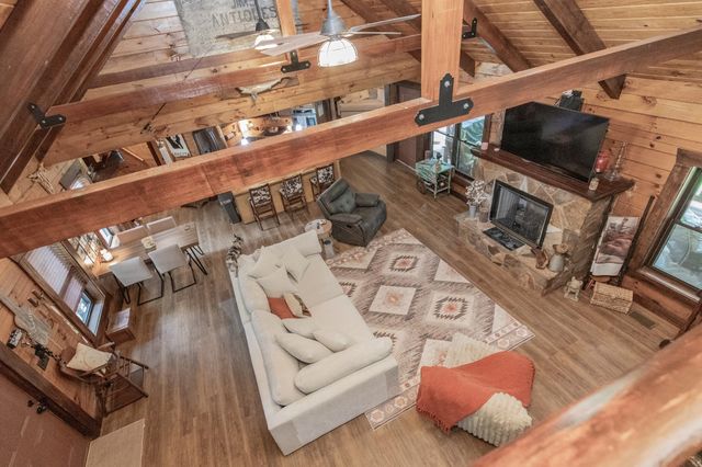 4210 Highway 76, Cottontown, TN 37048