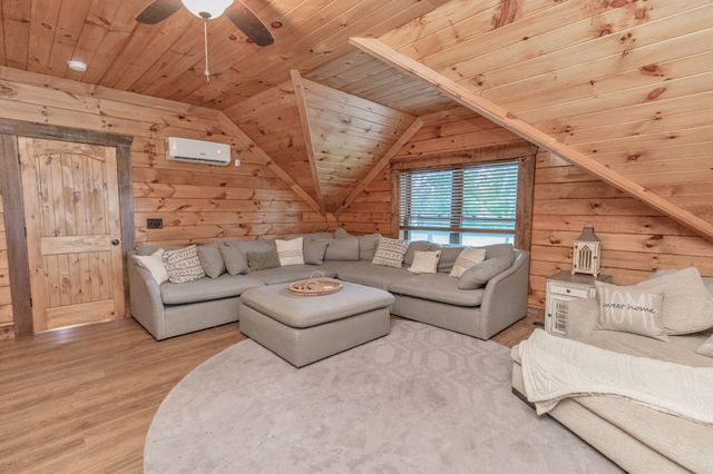 4210 Highway 76, Cottontown, TN 37048