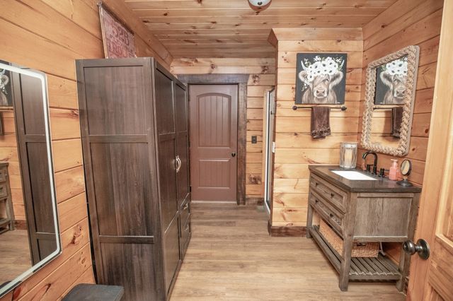 4210 Highway 76, Cottontown, TN 37048