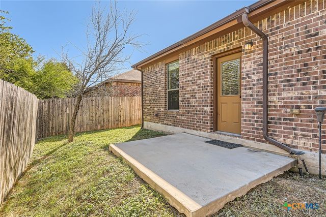 107 Creekside Villa Drive, Kyle, TX 78640
