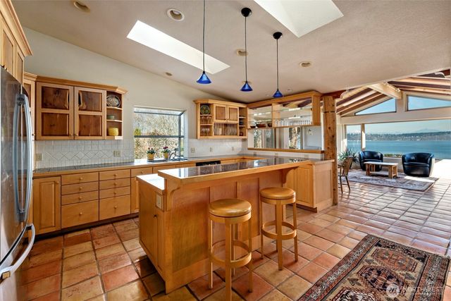 5477 Wilkinson Road, Langley, WA 98260