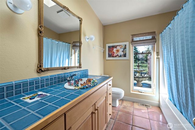 5477 Wilkinson Road, Langley, WA 98260