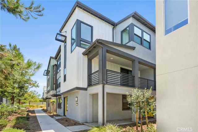 110 Fable, Irvine, CA 92618