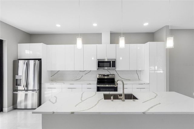 7015 N CENTRAL AVENUE Unit A, Tampa, FL 33604