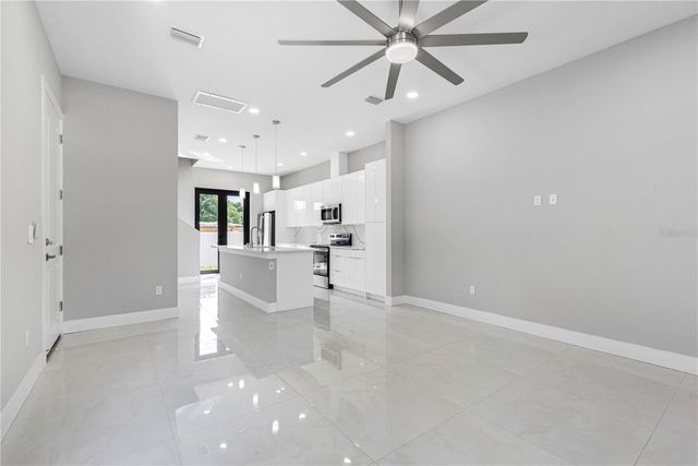 7015 N CENTRAL AVENUE Unit A, Tampa, FL 33604