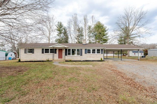 24 LA SALLE DR, Grottoes, VA 24441