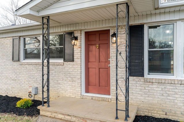 24 LA SALLE DR, Grottoes, VA 24441