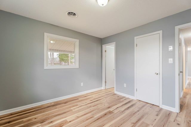 24 LA SALLE DR, Grottoes, VA 24441