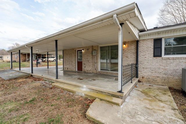 24 LA SALLE DR, Grottoes, VA 24441