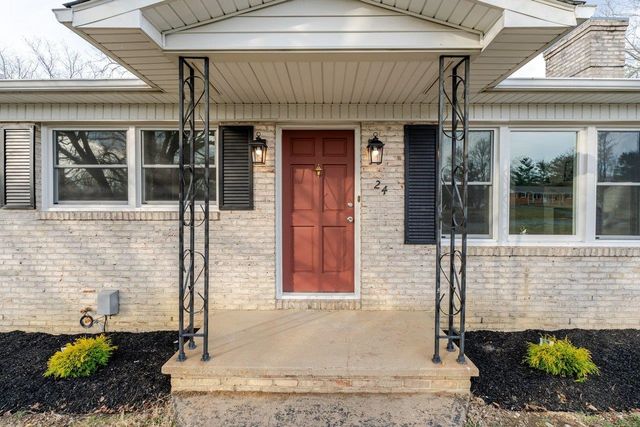 24 LA SALLE DR, Grottoes, VA 24441