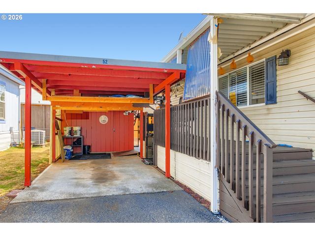 20248 HIGHWAY 213 52, Oregon City, OR 97045