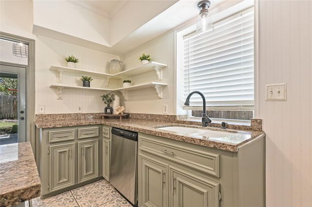 5522 Sycamore Creek Drive, Houston, TX 77345