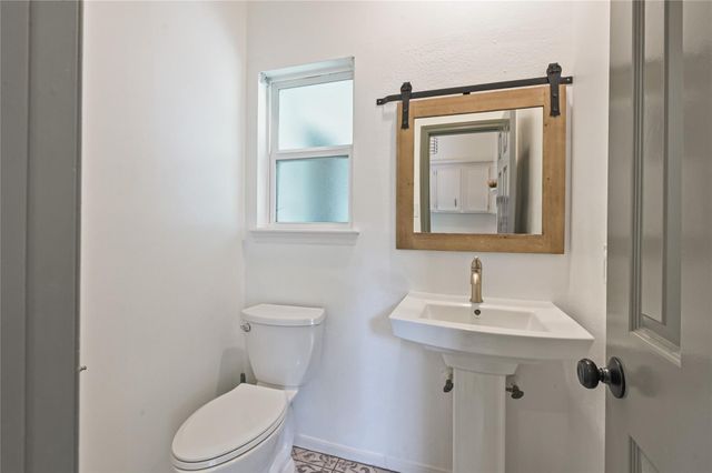 5522 Sycamore Creek Drive, Houston, TX 77345