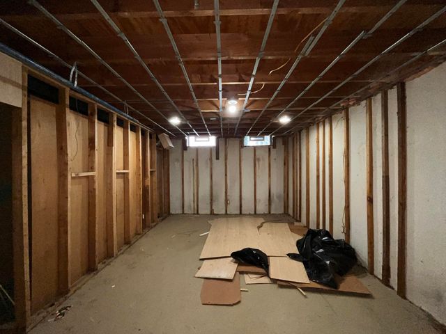 29934 Spain Street, Romulus, MI 48174