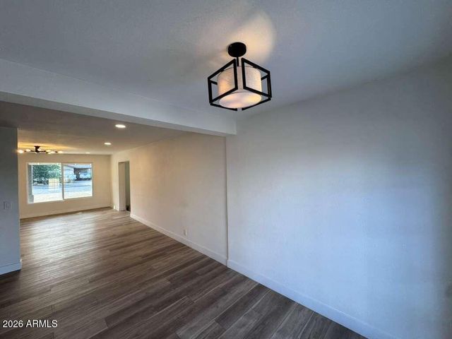 108 E MONTE Way, Phoenix, AZ 85042