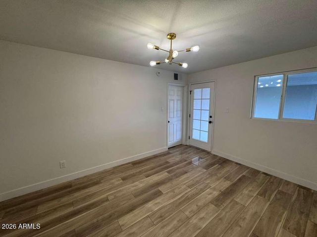 108 E MONTE Way, Phoenix, AZ 85042