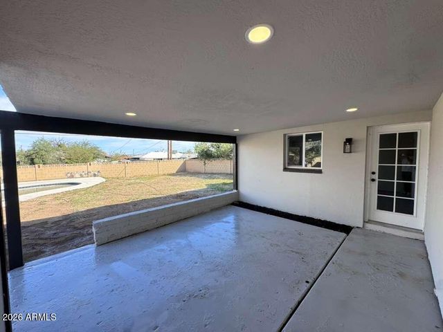 108 E MONTE Way, Phoenix, AZ 85042