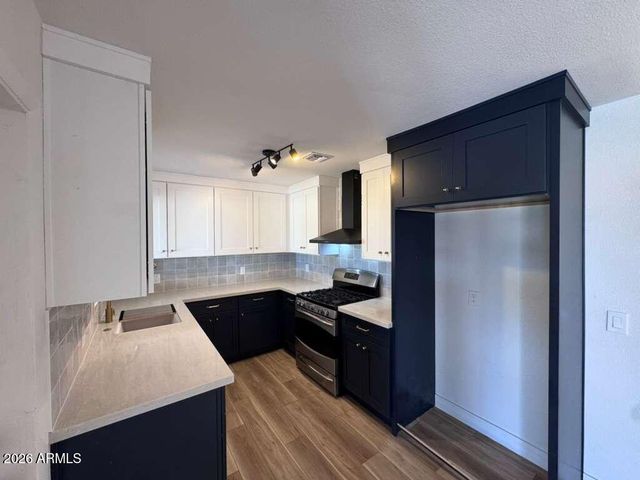 108 E MONTE Way, Phoenix, AZ 85042