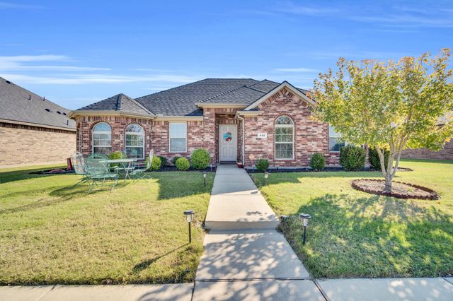 542 Meadowlake Drive, Waxahachie, TX 75165