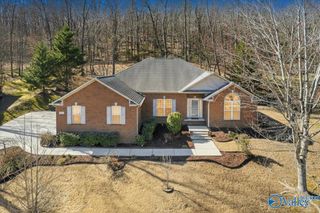 2329 Little Cove Road, Owens Cross Roads, AL 35763