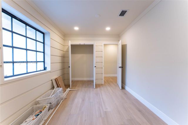 7361 SW 115th St, Pinecrest, FL 33156