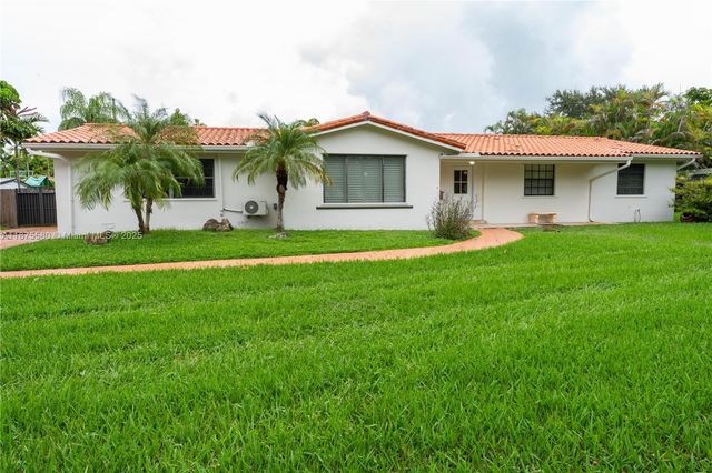 7361 SW 115th St, Pinecrest, FL 33156