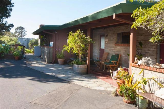 422 Culebra St., Del Mar, CA 92014