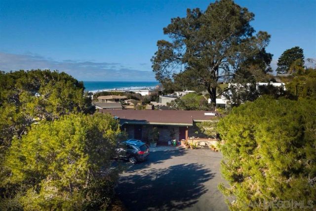 422 Culebra St., Del Mar, CA 92014