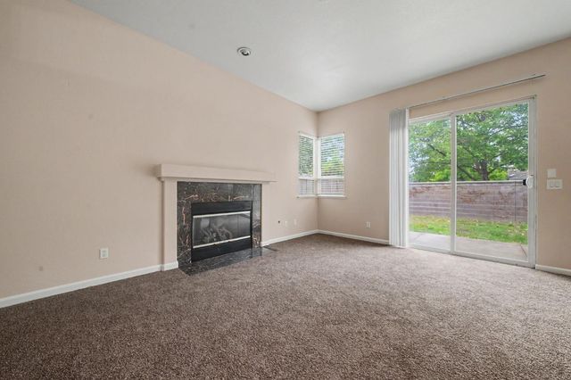 9728 Sand Hollow Way, Elk Grove, CA 95757