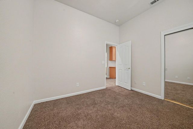 9728 Sand Hollow Way, Elk Grove, CA 95757
