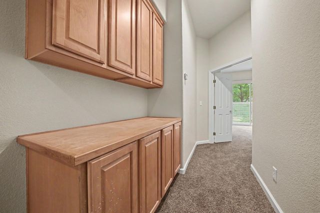 9728 Sand Hollow Way, Elk Grove, CA 95757