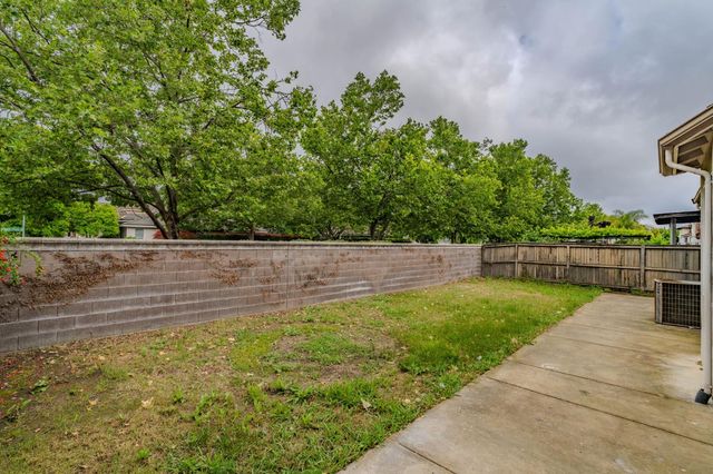 9728 Sand Hollow Way, Elk Grove, CA 95757