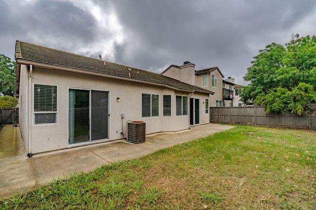 9728 Sand Hollow Way, Elk Grove, CA 95757