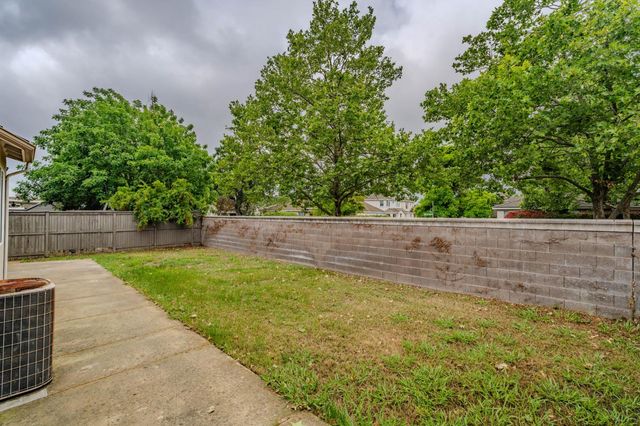 9728 Sand Hollow Way, Elk Grove, CA 95757