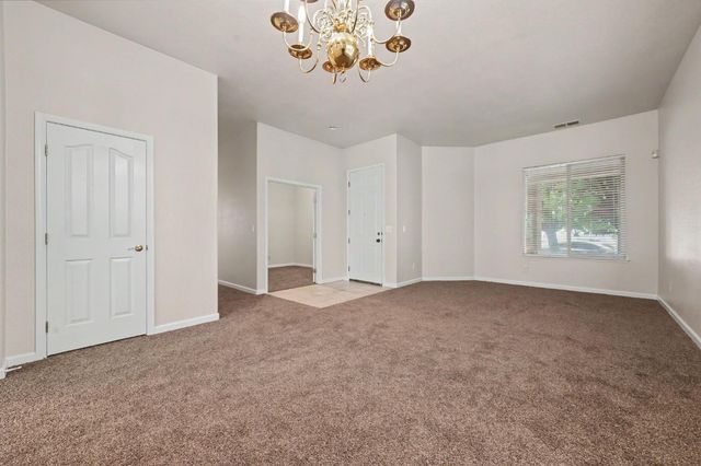 9728 Sand Hollow Way, Elk Grove, CA 95757