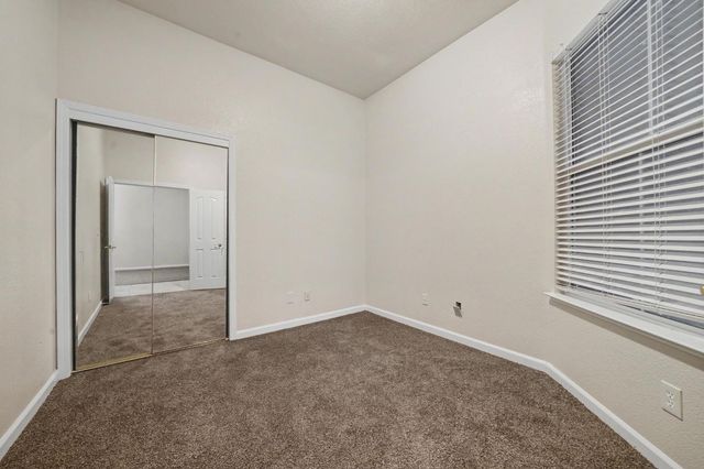 9728 Sand Hollow Way, Elk Grove, CA 95757