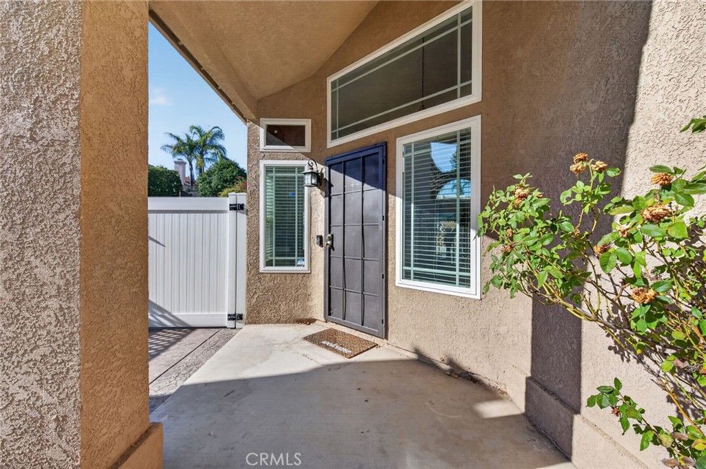 24432 Calle Tassjara, Murrieta, CA 92562 — photo 4