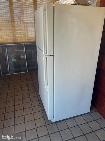 4406 HOOPER AVE, Baltimore, MD 21229