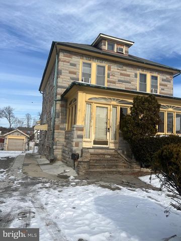 4406 HOOPER AVE, Baltimore, MD 21229