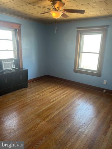 4406 HOOPER AVE, Baltimore, MD 21229
