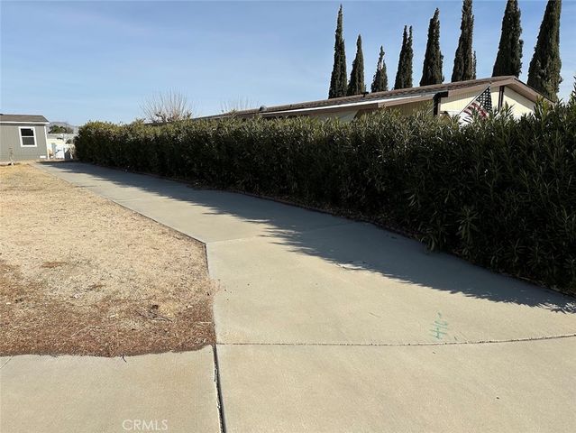 13964 Victoria Court, Victorville, CA 92395